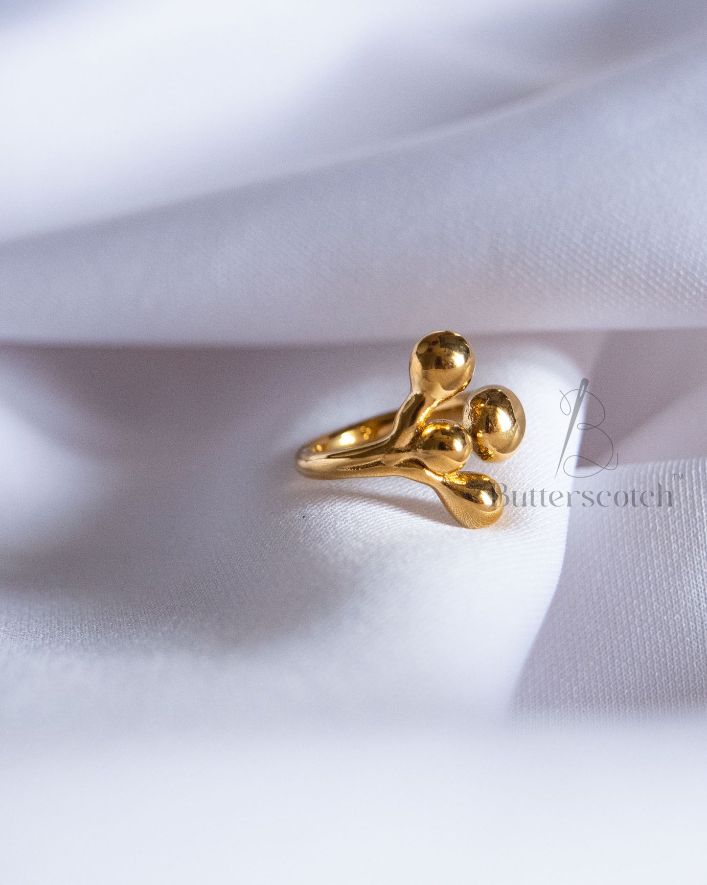 Ready to Ship: LOZIA LOOP