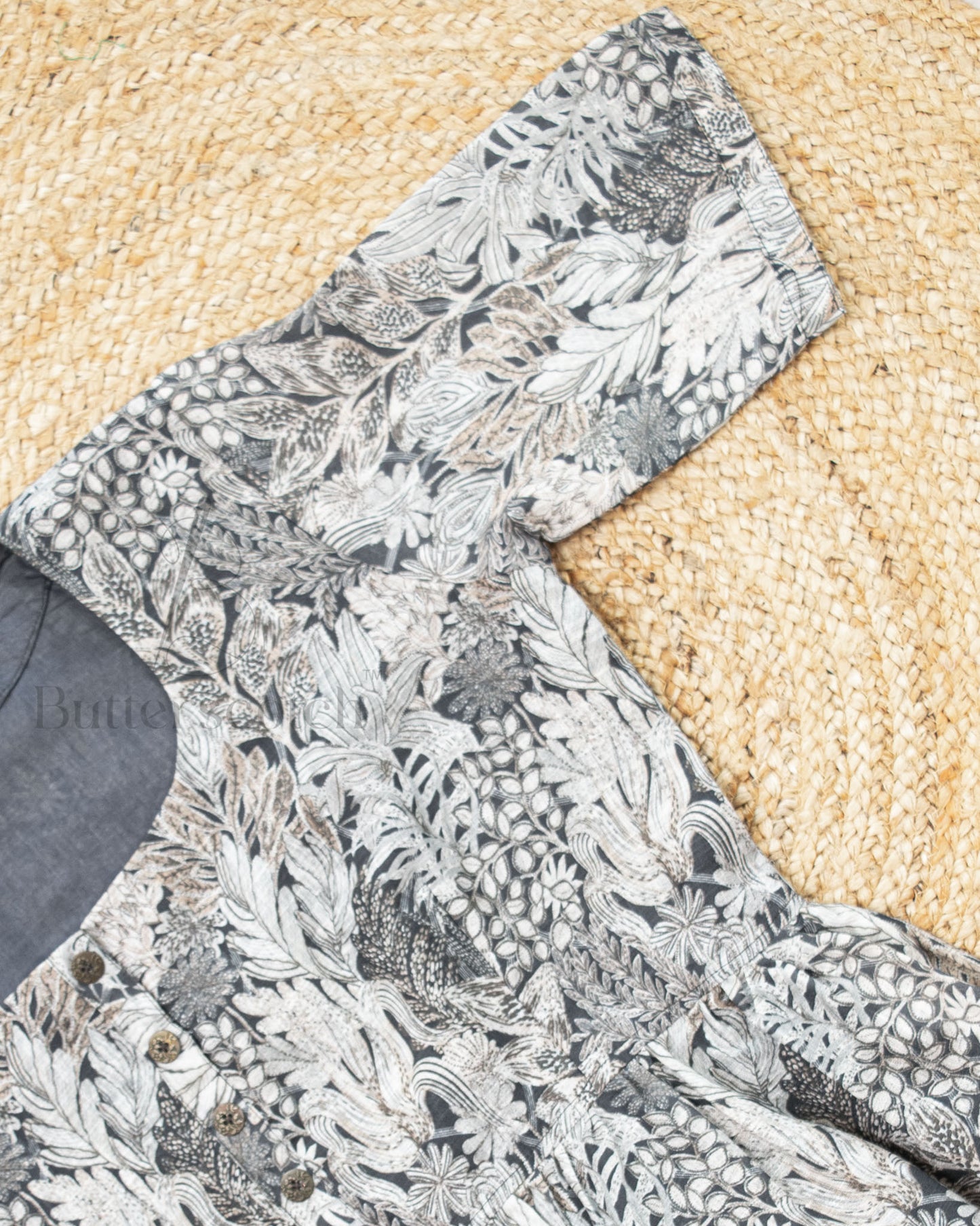 Ready to Ship: Monochrome Muse