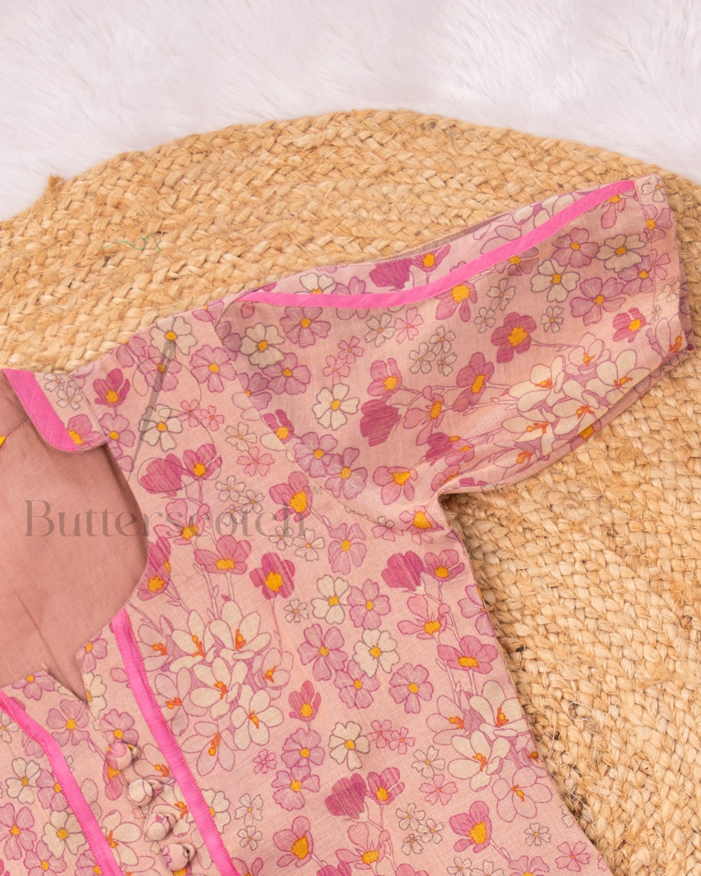 Ready to Ship: EARTHY SCOOP