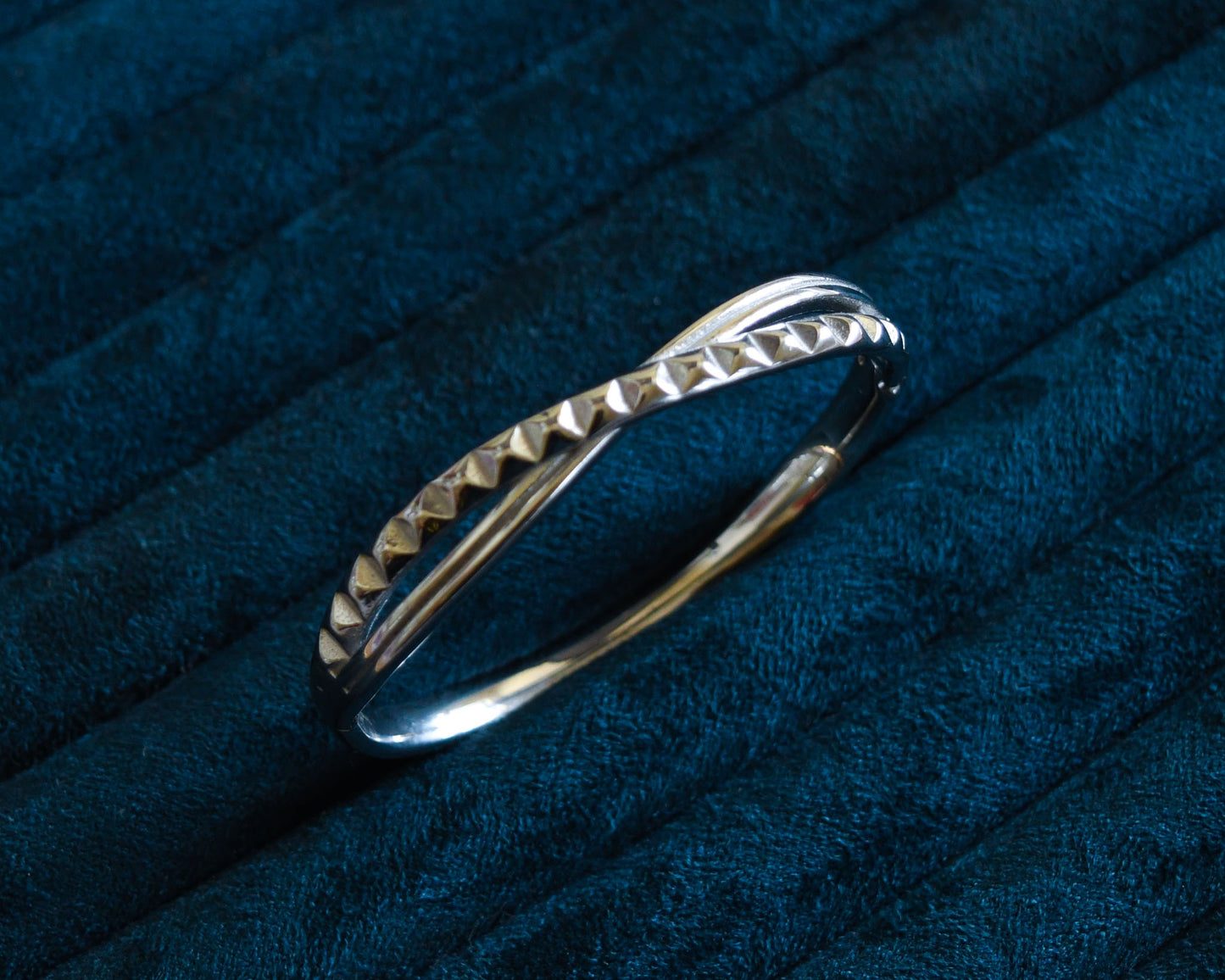 Ready to Ship: Velour Pearl Bracelet