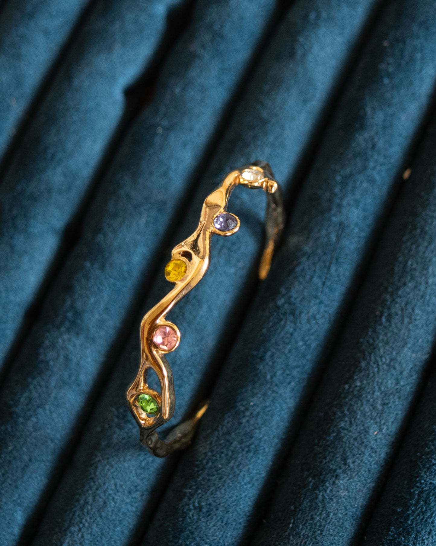 Ready to Ship: DAISY HALO BRACELET