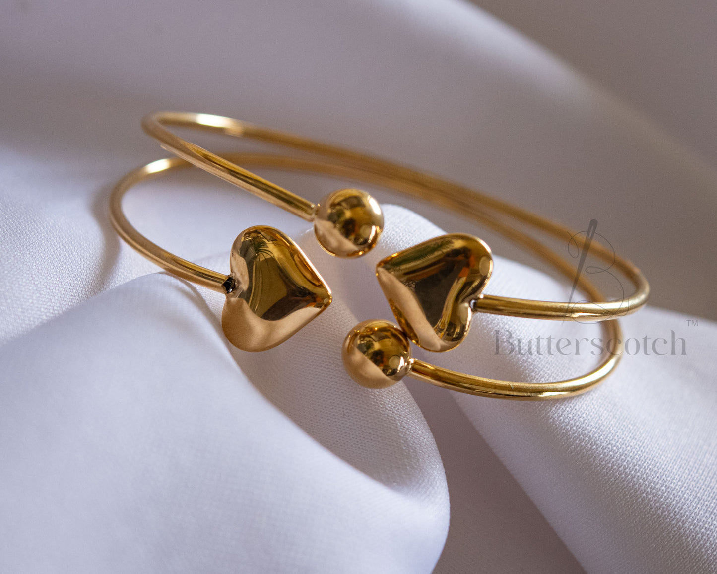 Ready to Ship: CLOUD KISS BRACELET