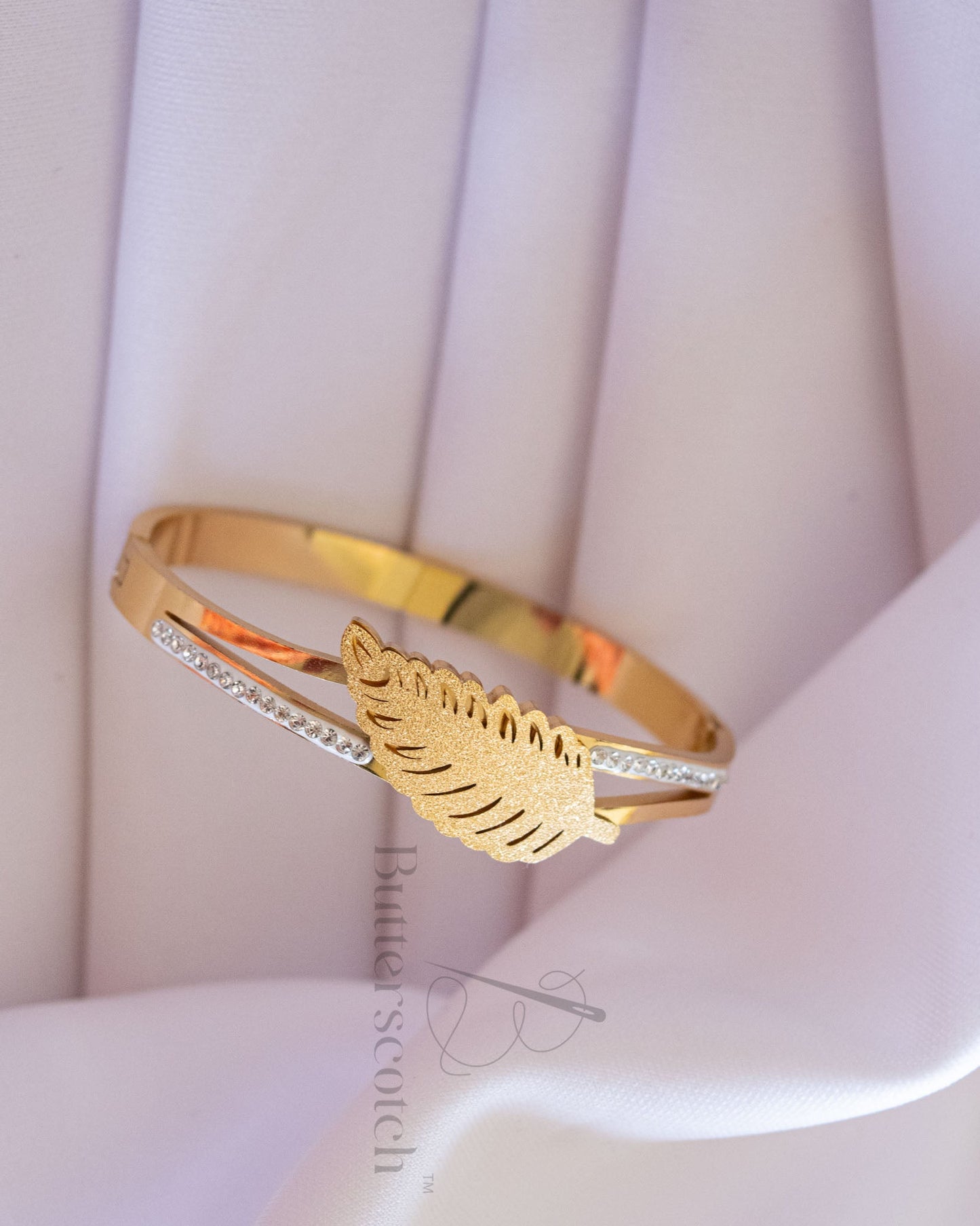 Ready to Ship: WILLOW ARC BRACELET