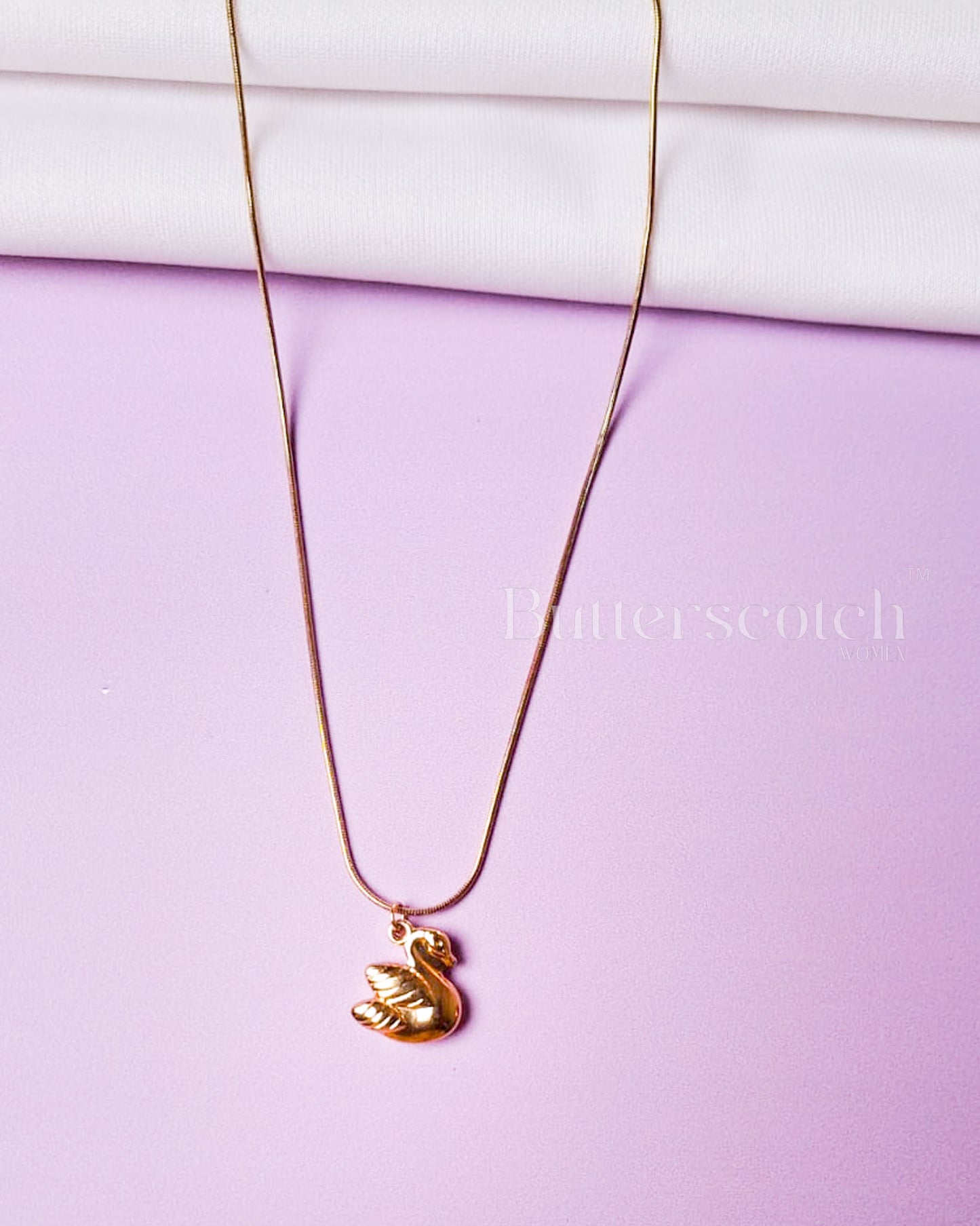 Ready to Ship: SWAN GLEAM CHAIN