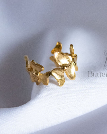 Ready to Ship: LARK HOLLOW