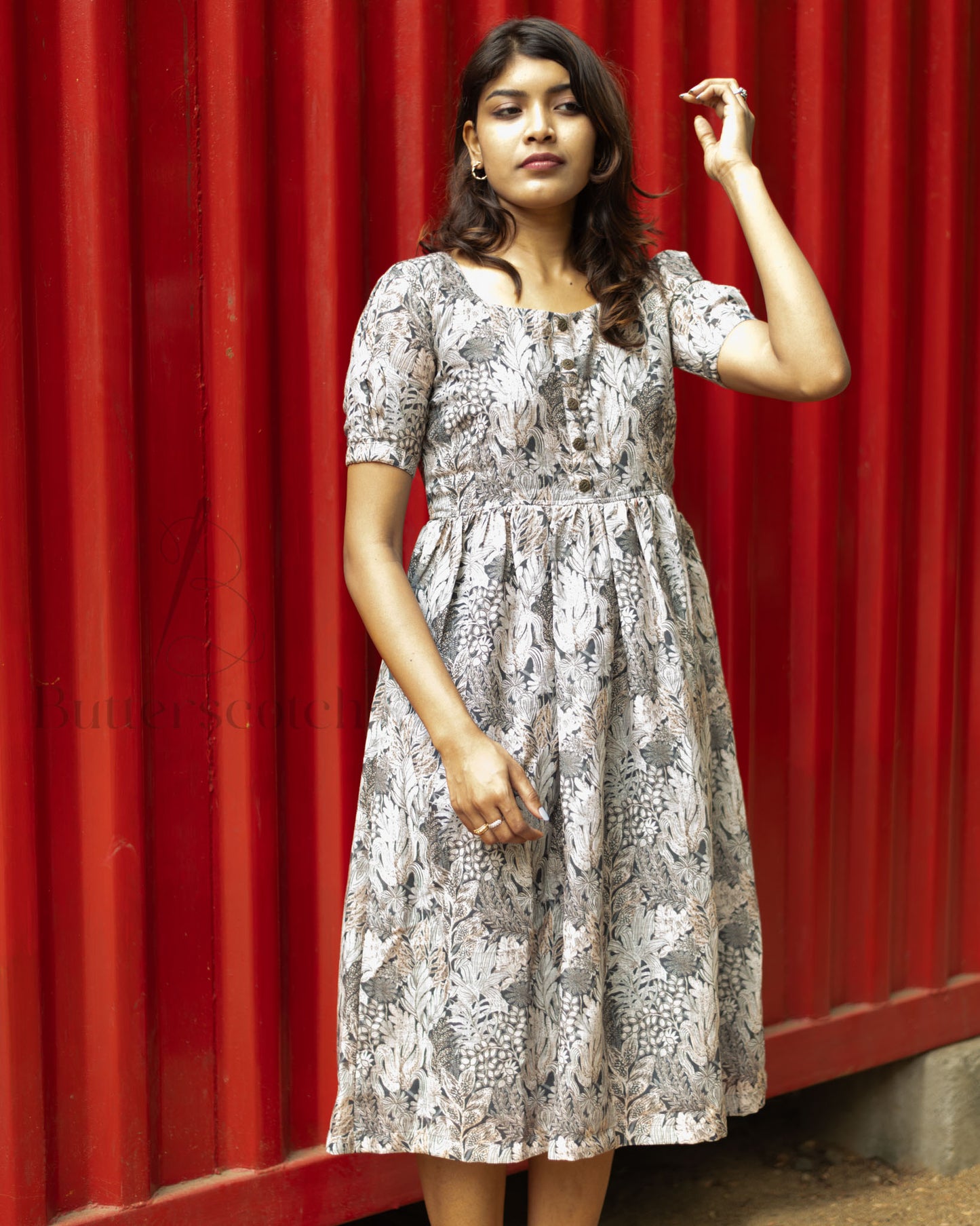 Ready to Ship: Monochrome Muse