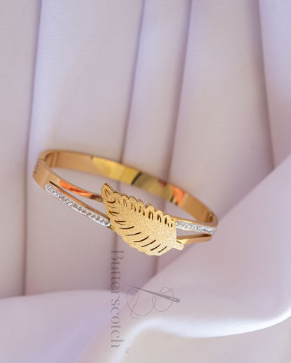 Ready to Ship: WILLOW ARC BRACELET