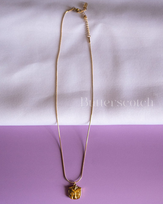 Ready to Ship: XYLEN HEART CHAIN