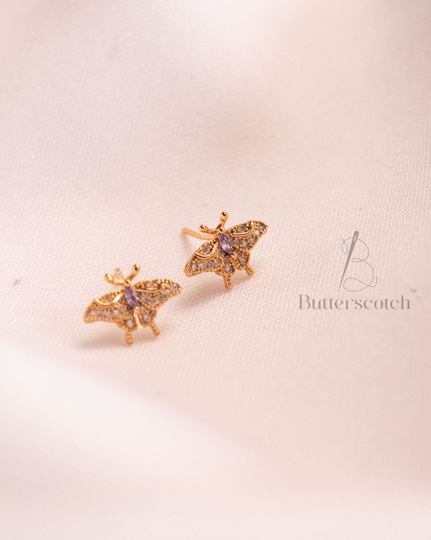 Ready to Ship: DAINTY WINGS
