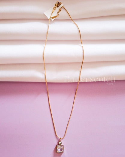 Ready to Ship: HAZEL LOOP CHAIN
